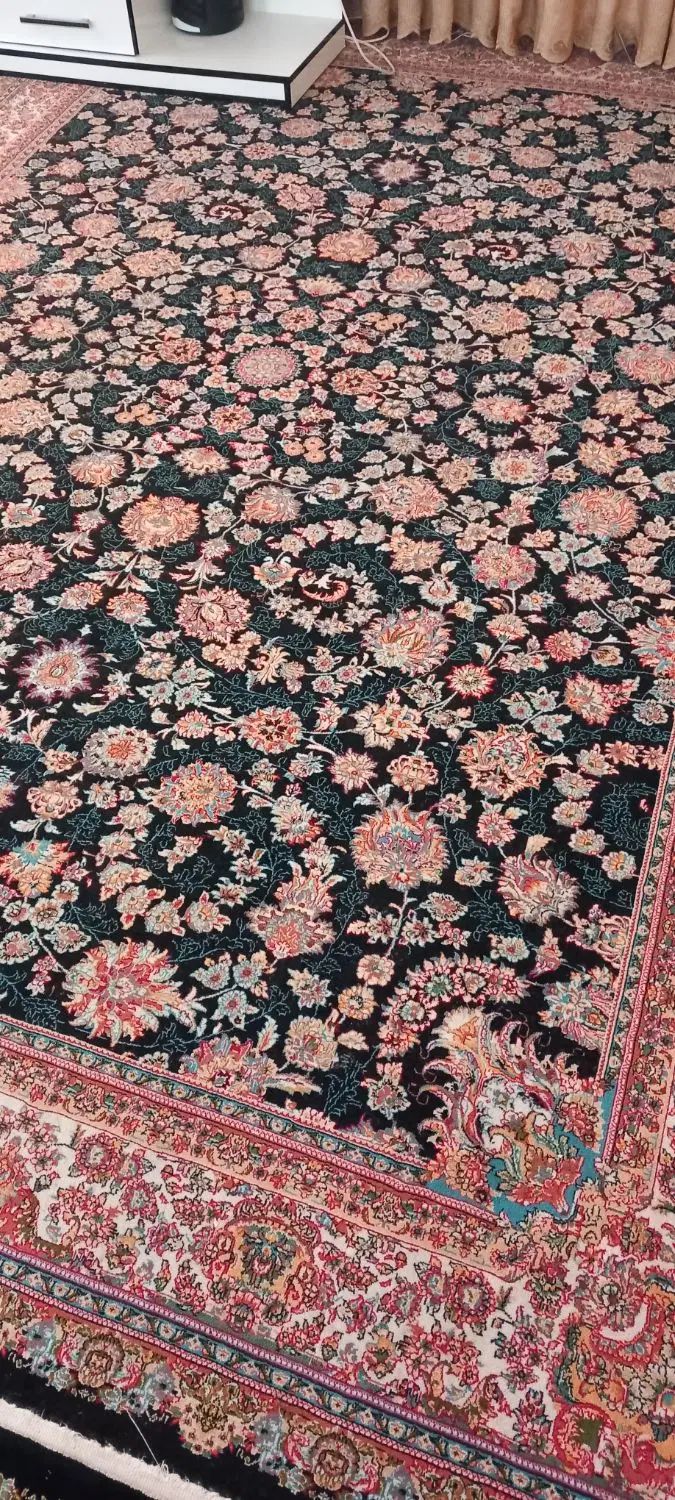دوعدد فرش ۱۰۰۰ شانه ۹ متری بدون سوختگی وپارگی|فرش|کوهدشت, |دیوار