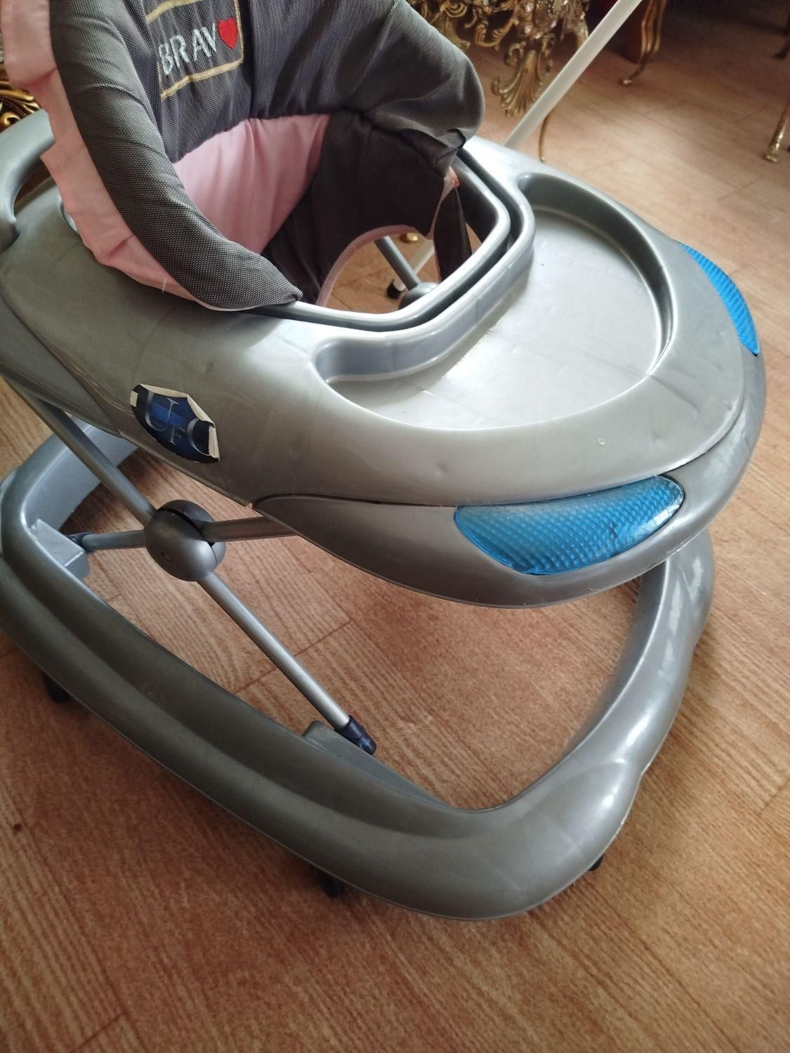 تخت و لوازم بچه|تخت و صندلی بچه|تبریز, |دیوار