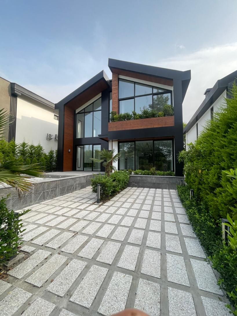 ویلای مدرن در شهرکی خاص تاپ لوکیشن|فروش خانه و ویلا|سلمان‌شهر, |دیوار