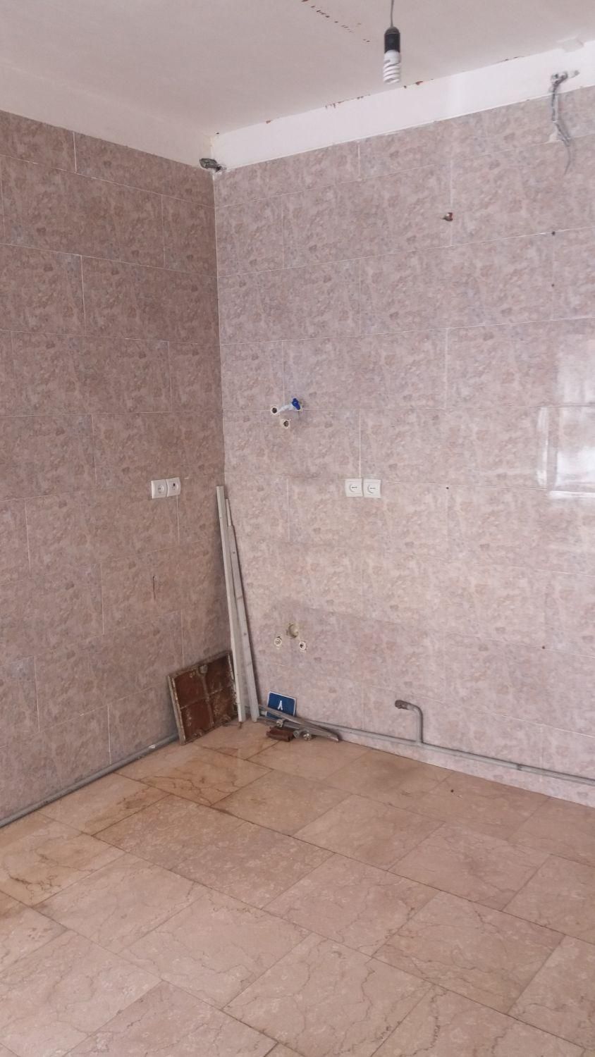 مغازه ۱۲ متری شهرک نوروزآباد|اجارهٔ مغازه و غرفه|تهران, شهرک طالقانی|دیوار