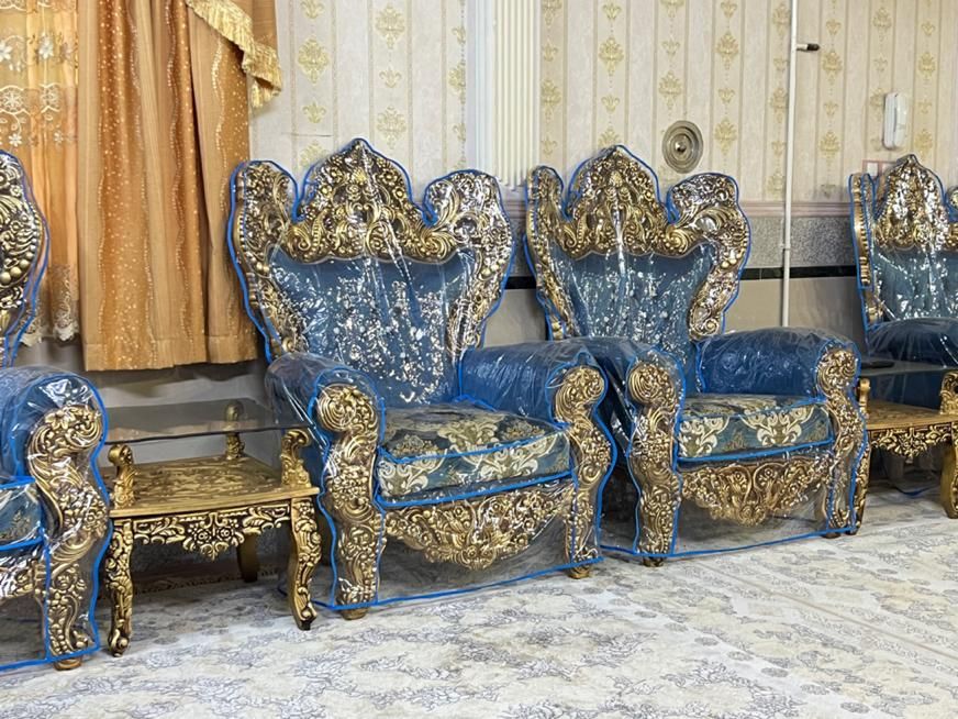 سرویس مبلمان سلطنتی ۹نفره|مبلمان خانگی و میز عسلی|زاهدان, |دیوار