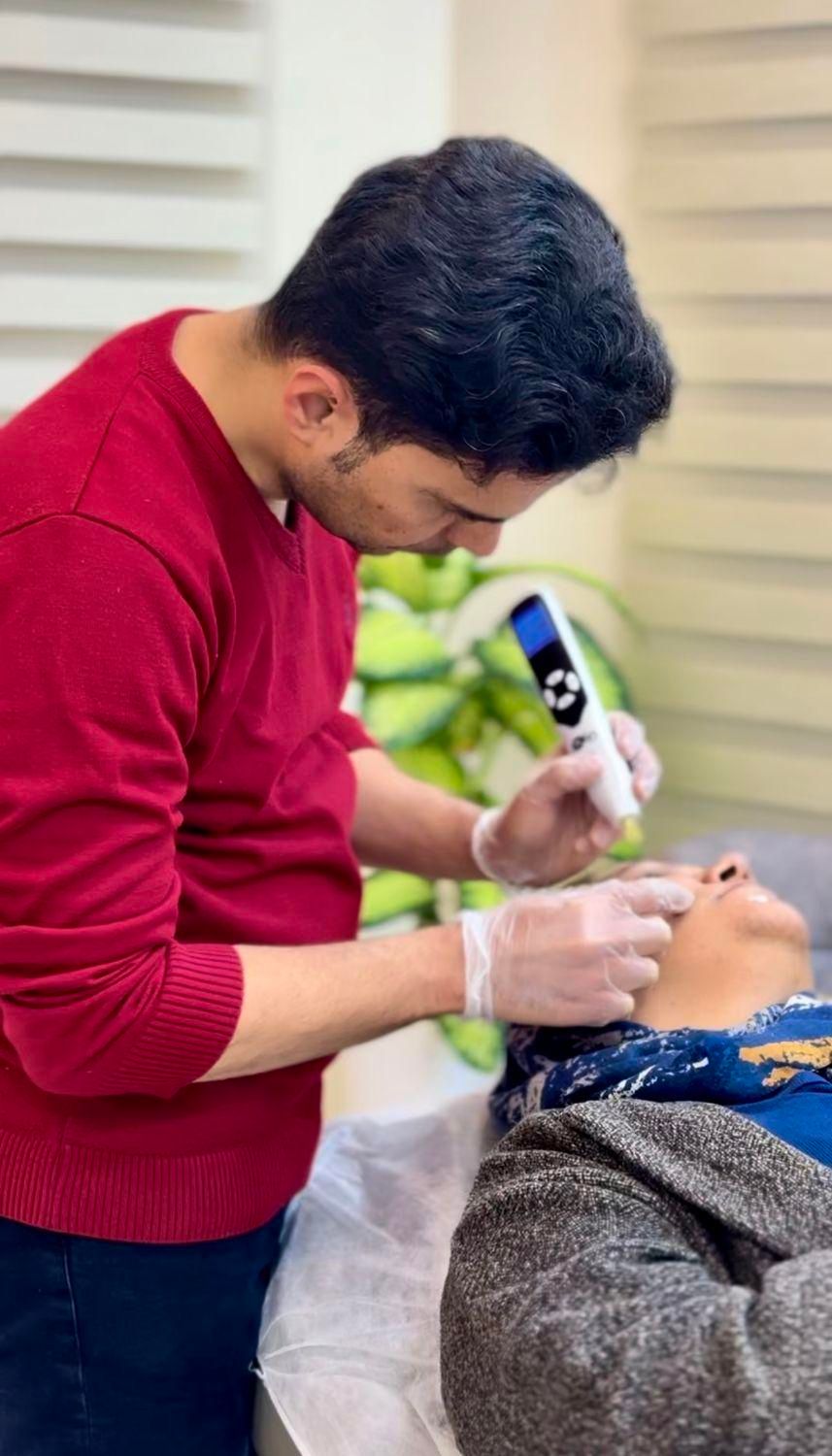 خالبرداری بدون جراحی در کلینیک زیبایی و لیزر راویس|خدمات آرایشگری و زیبایی|کاشان, رجایی|دیوار