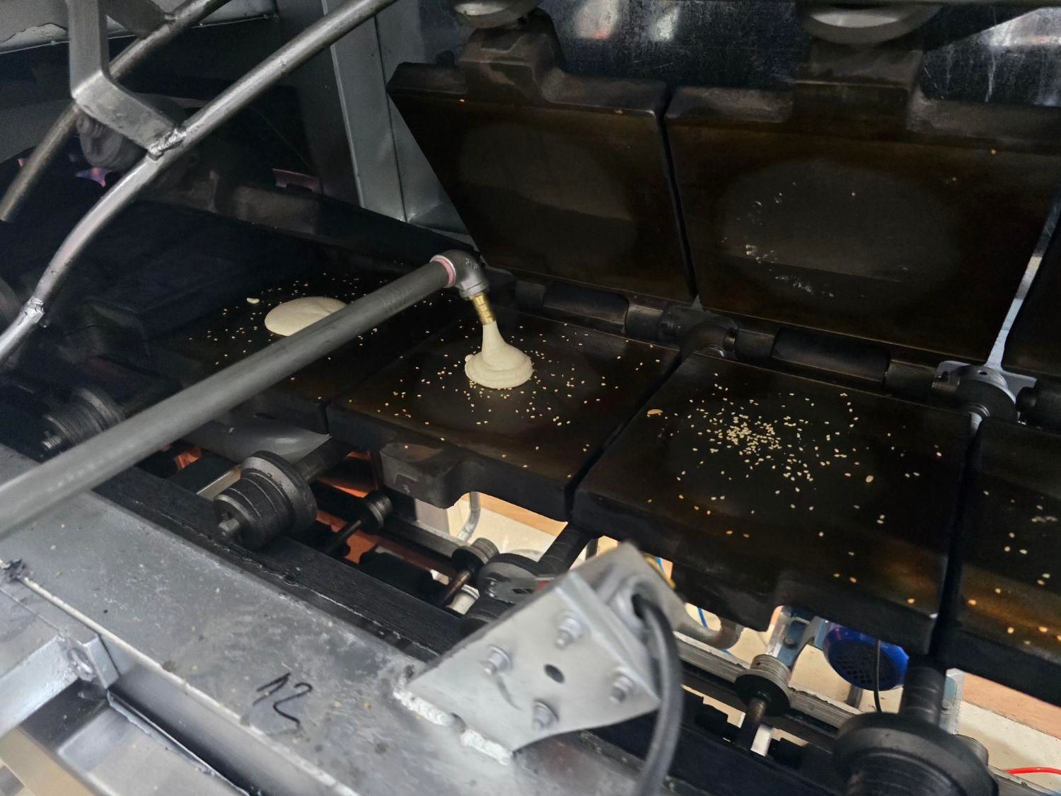 دستگاه تولید  نان بستنی|ماشین‌آلات صنعتی|تهران, آذربایجان|دیوار