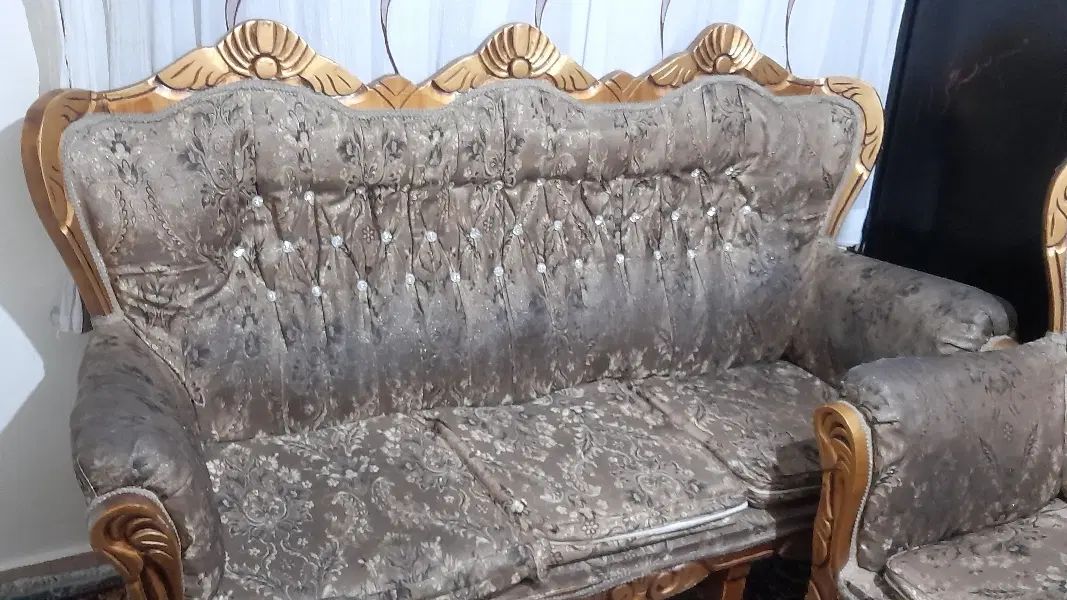 مبل ۷نفره سالم قیمت یک تومن|مبلمان خانگی و میز عسلی|تهران, مسعودیه|دیوار