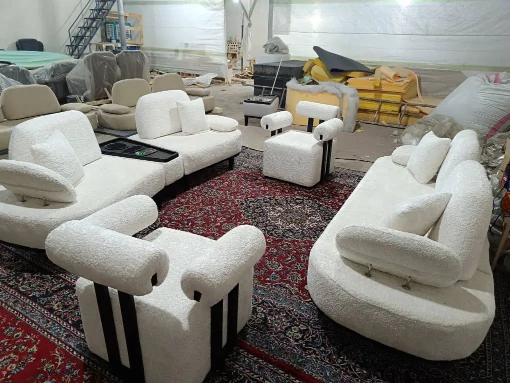 یک دست مبل راحتی نمایشگاهی زیر قیمت|مبلمان خانگی و میز عسلی|تهران, یافت‌آباد|دیوار