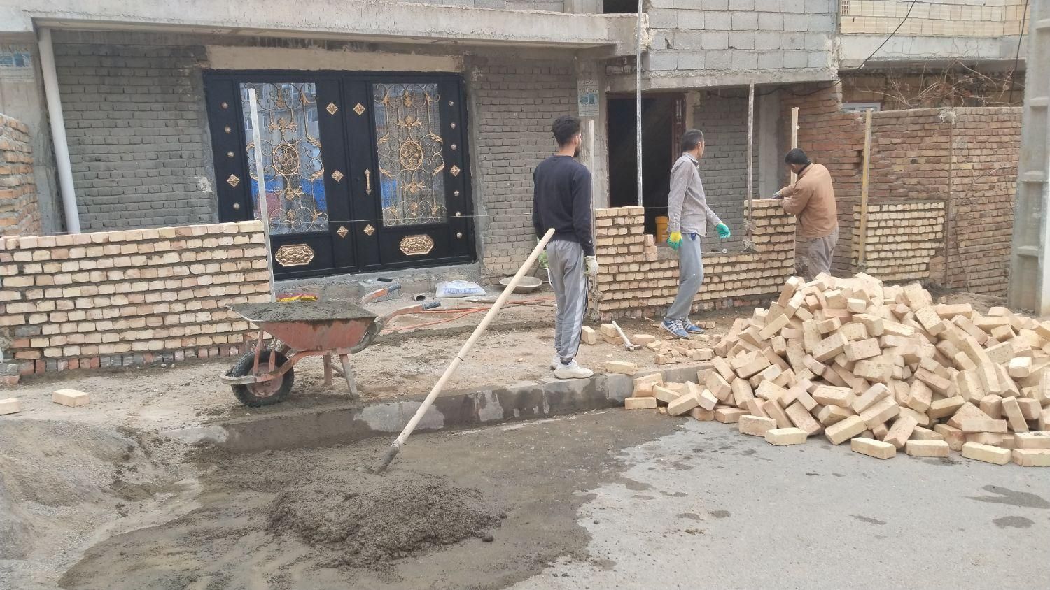 بنا بنایی وبلوک چینی و بازسازی و تخریب ساختمان|خدمات پیشه و مهارت|ارومیه, |دیوار