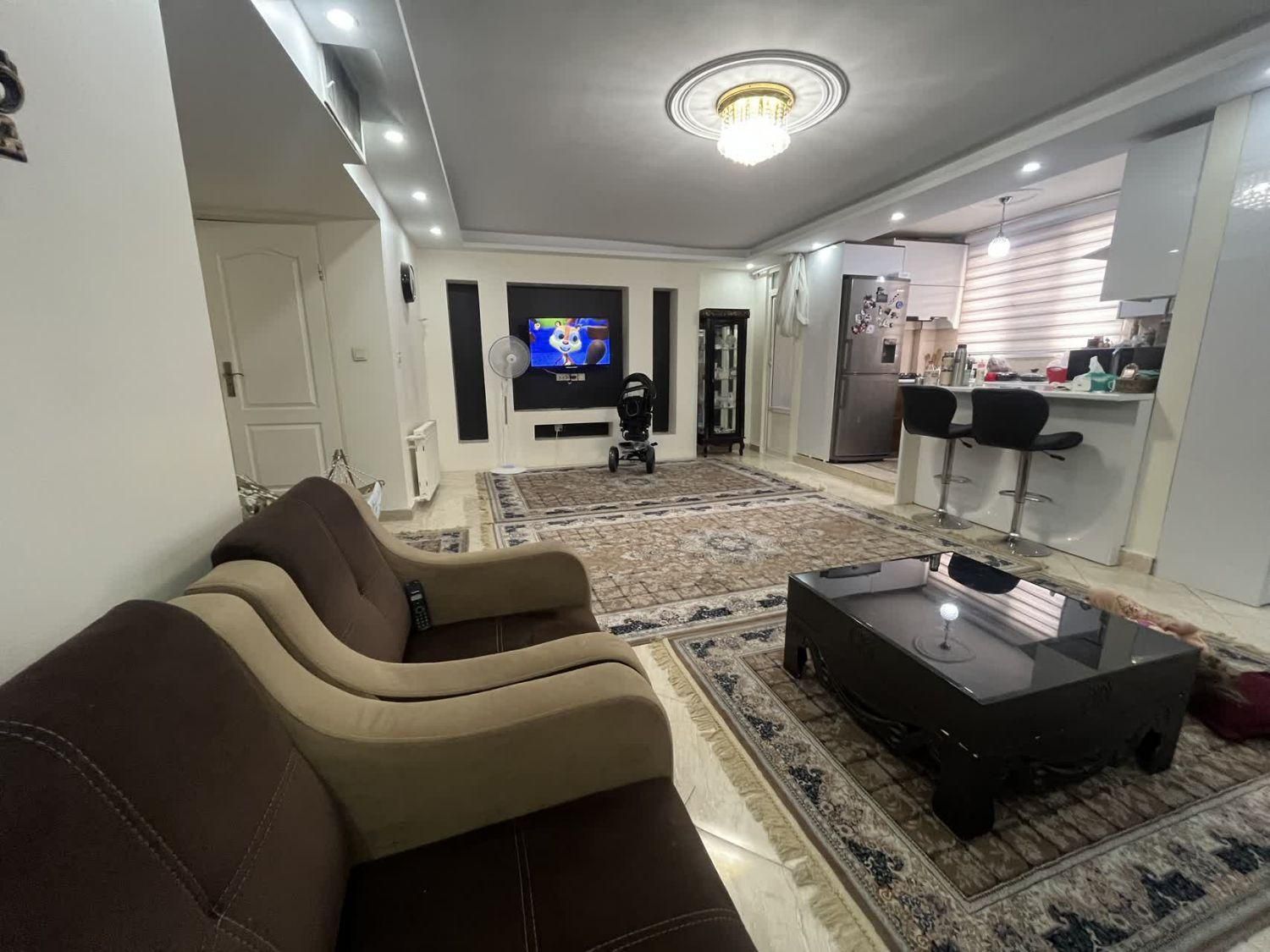 فروش آپارتمان۷۷ متری ۲ خواب فول امکانات دارای وام|فروش آپارتمان|تهران, آذری|دیوار