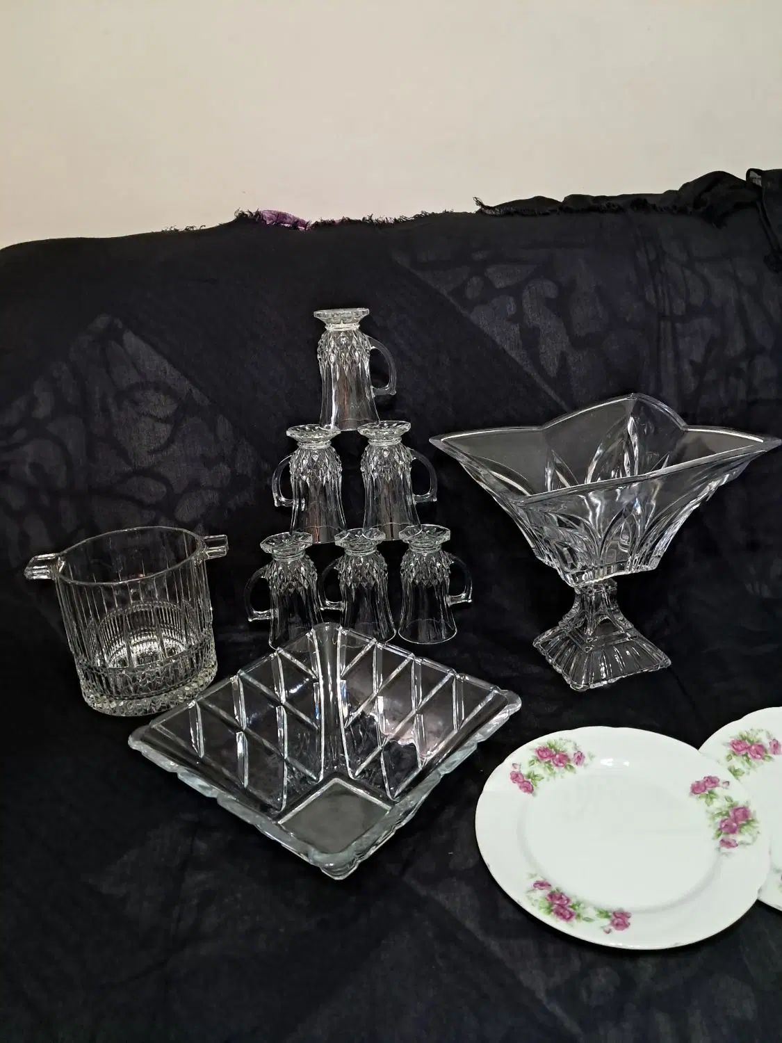 میوه خوری استکان پارچ چینی گلسرخی سرو پذیرای یخدان|ظروف سرو و پذیرایی|اندیشه, اندیشه فاز ۱|دیوار