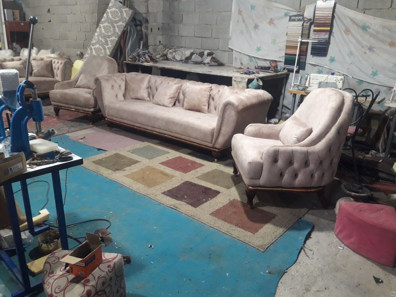 تعمیرات و شکستگی مبل میز در منزل شما|مبلمان خانگی و میز عسلی|صباشهر, |دیوار