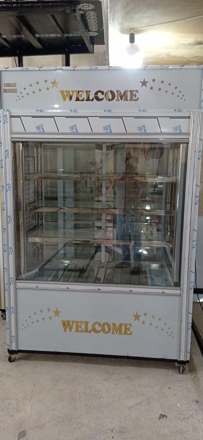 یخچال شیرینی و ساندویچی|کافیشاپ و رستوران|خرمآباد, |دیوار