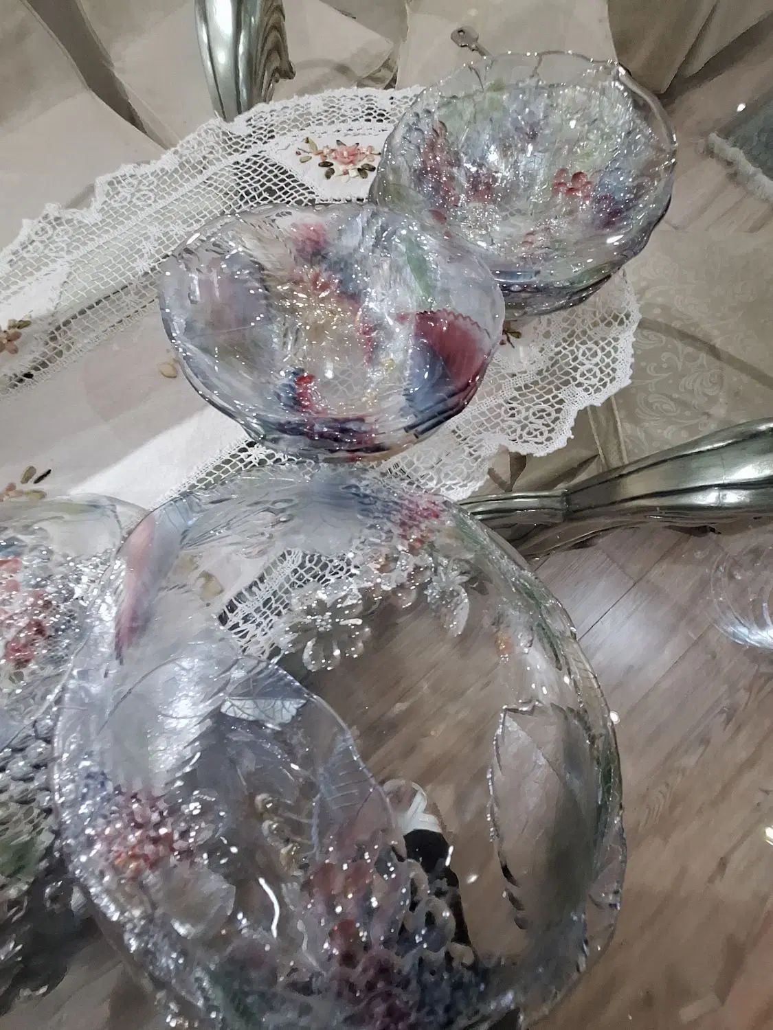 سرویس کریستال اصل چک ۱۴تیکه طرح برجسته ۷رنگ|ظروف سرو و پذیرایی|تهران, تهرانپارس غربی|دیوار