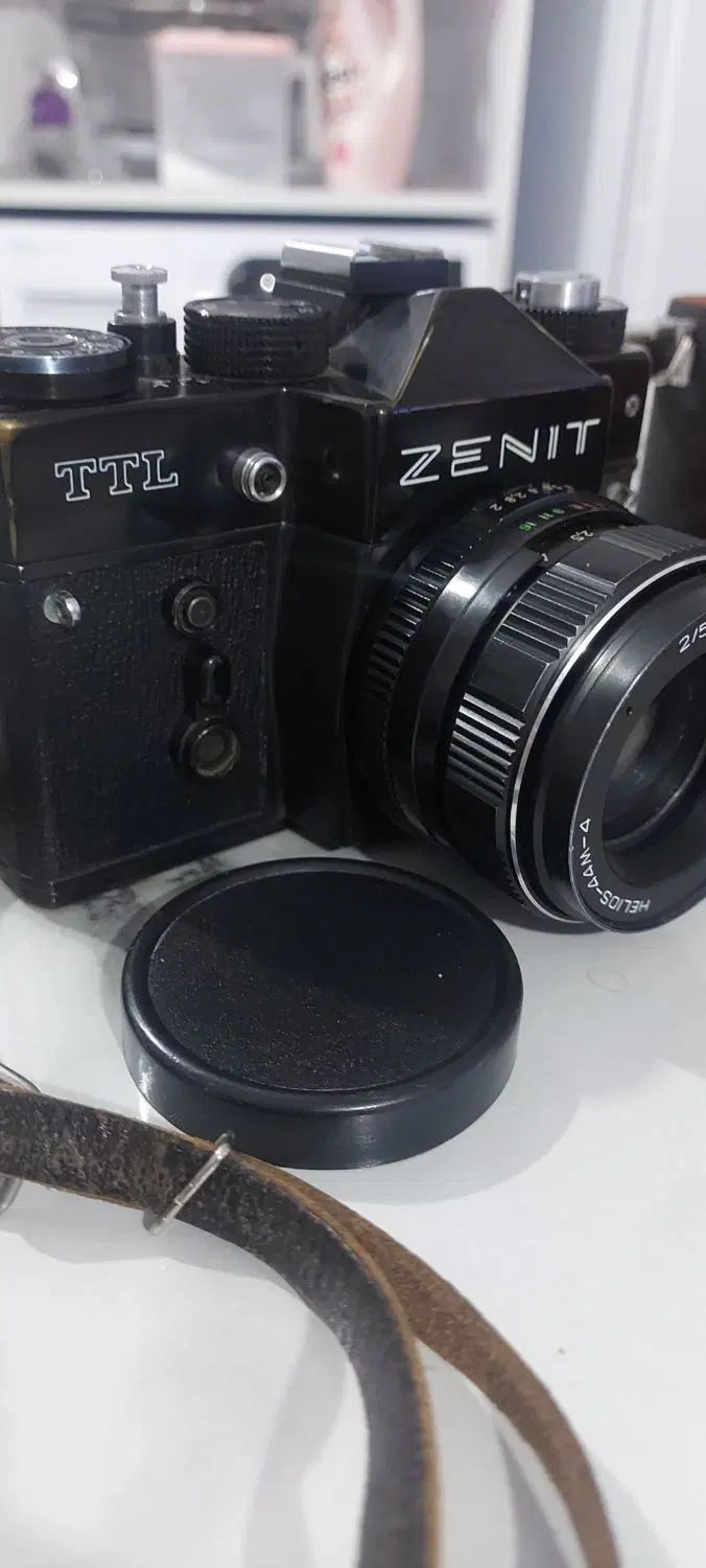 دوربین ZENIT  شوروی سوسیالیستی ۱۹۷۷|کلکسیون اشیاء عتیقه|تهران, ونک|دیوار
