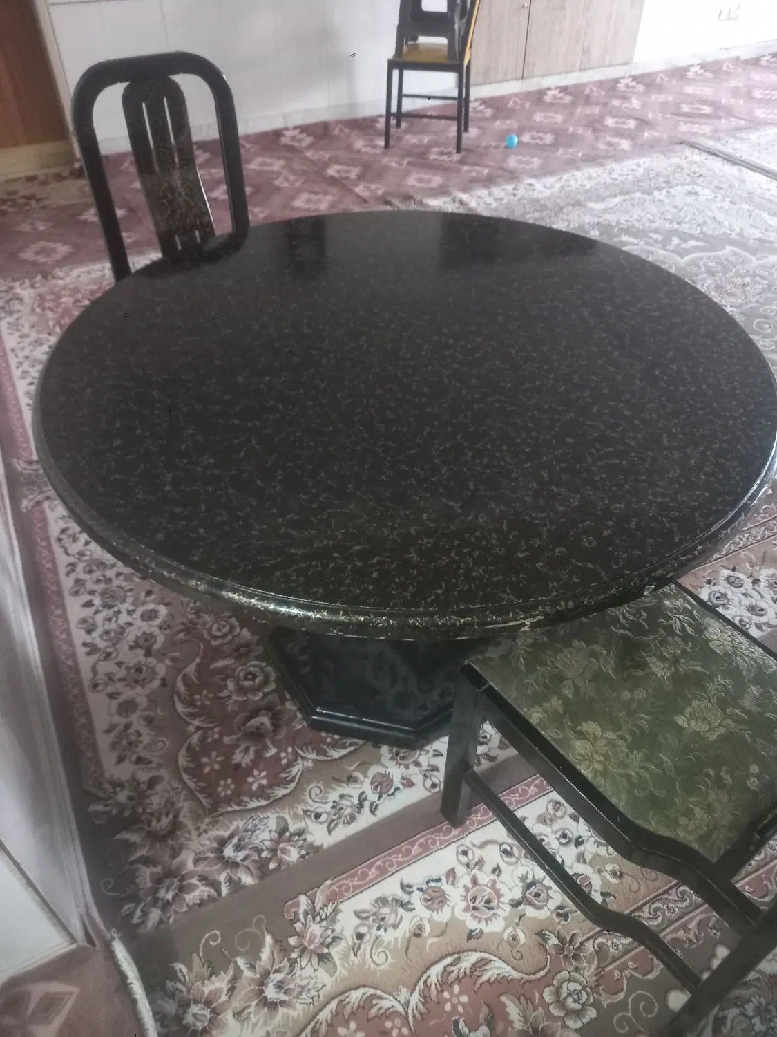 میزنهارخوری ۲نفره|میز و صندلی غذاخوری|اصفهان, راران|دیوار
