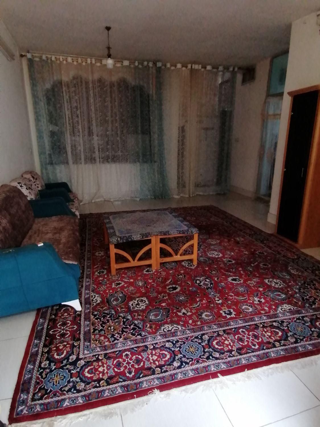 اجاره روزانه/هفتگی/ماهانه آپارتمان ۱۳۰ متری|اجارهٔ کوتاه‌مدت آپارتمان و سوئیت|شیراز, شریف‌آباد|دیوار