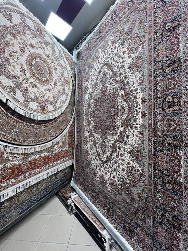 فرش نادر ۶ متر ۱۲۰۰ شانه قالی تارا(نمایندگی تبریز)|فرش|تبریز, |دیوار