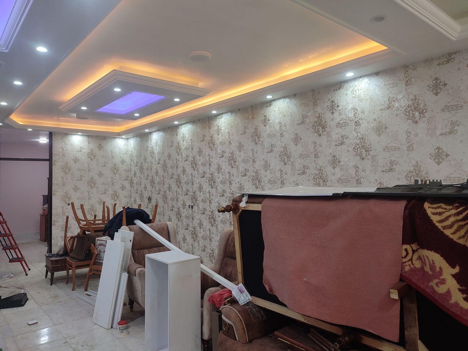 نصب کاغذ دیواری و پوستر سه بعدی|خدمات پیشه و مهارت|دزفول, |دیوار