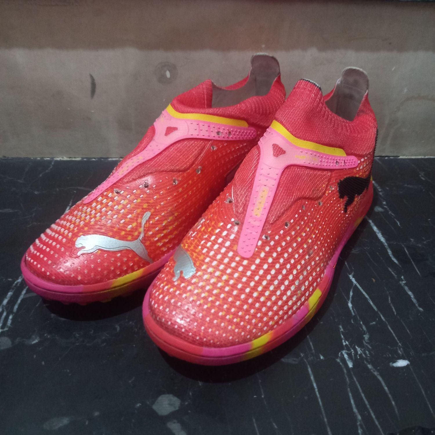 کفش فوتبال 42 و کشتی 43|کیف، کفش، کمربند|کرمانشاه, |دیوار