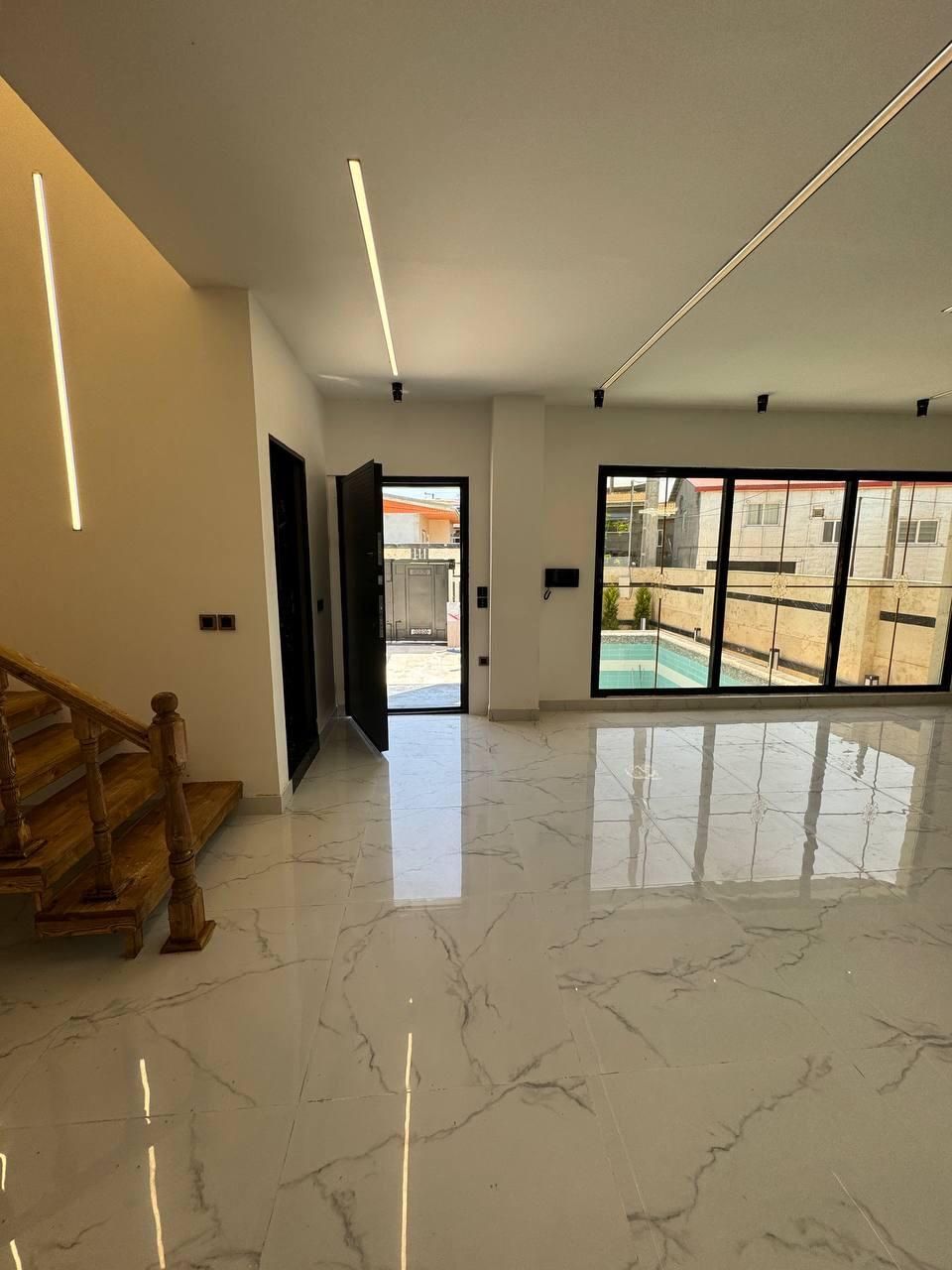 ویلای ۲۴۷ متری/استخر دار/جاده خانه دریا|فروش خانه و ویلا|سرخرود, |دیوار