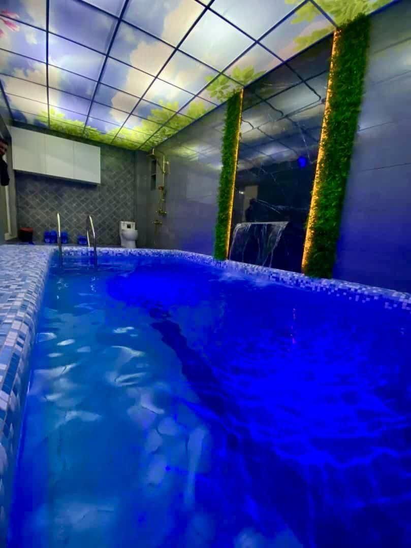 اجاره روزانه/ویلا استخردار بدونه واسطه|اجارهٔ کوتاهمدت ویلا و باغ|سرخرود, |دیوار