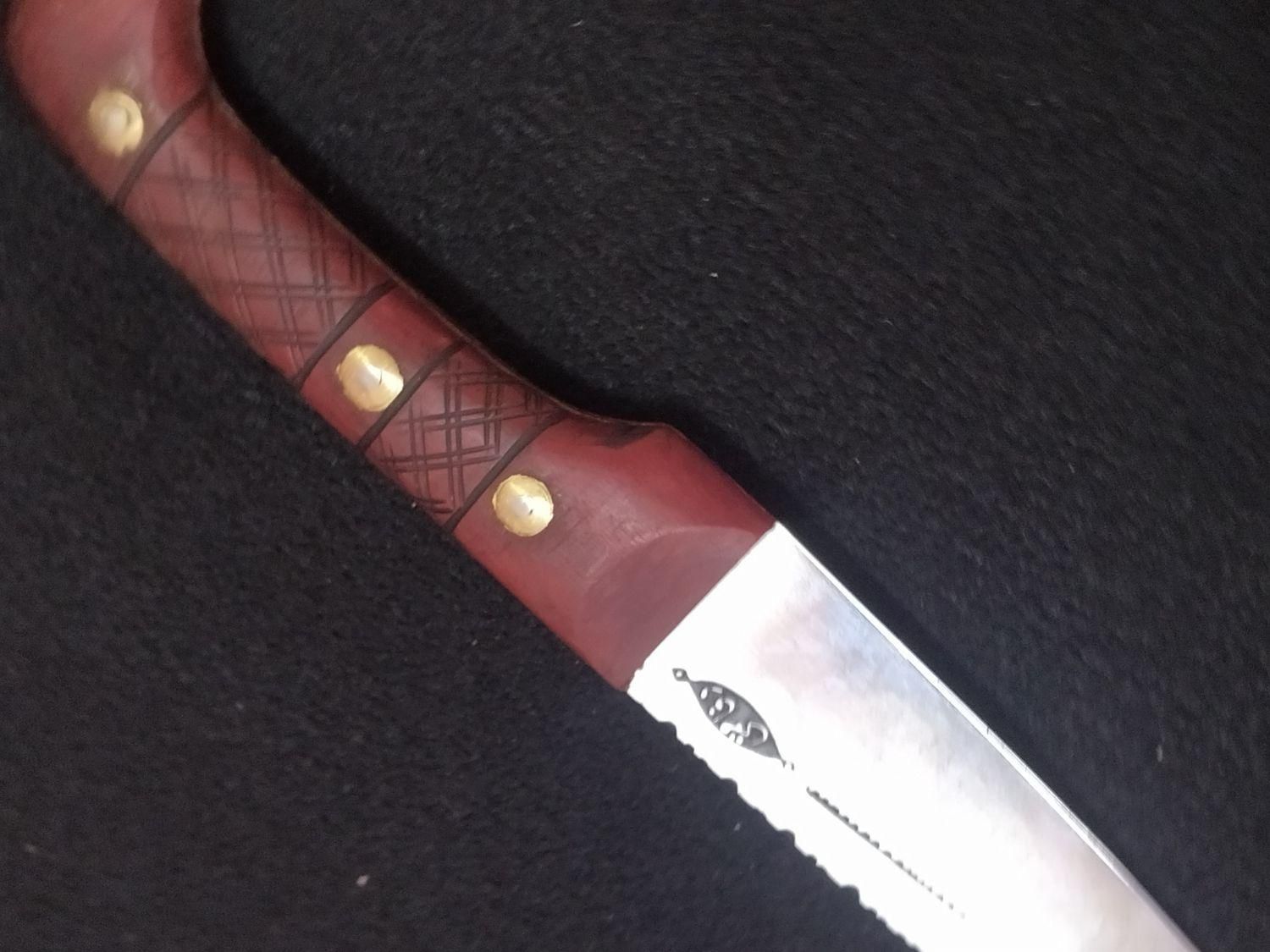 چاقو وفا قمی|ظروف پخت‌وپز|قم, شاه سید علی|دیوار