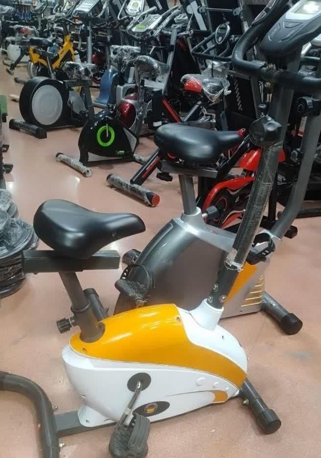 دوچرخه ثابت .تنوع زیاد|تجهیزات ورزشی|کرج, شهرک بنفشه|دیوار