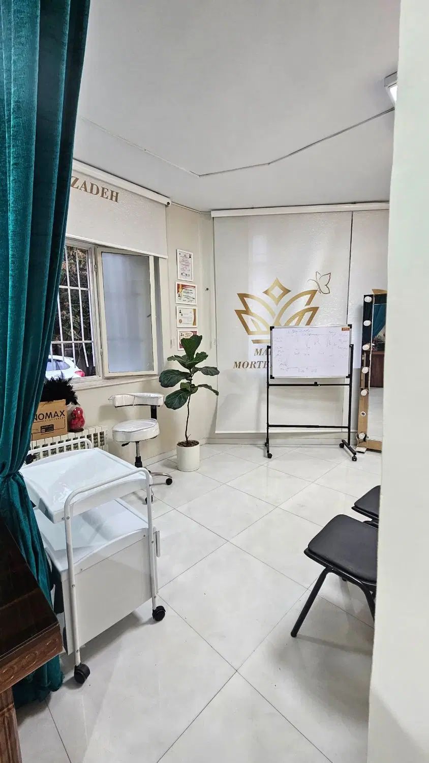 اجاره اتاق یا تخت به مژه‌کار، ابروکار یا میکاپ کار|خدمات آرایشگری و زیبایی|تهران, اقدسیه|دیوار