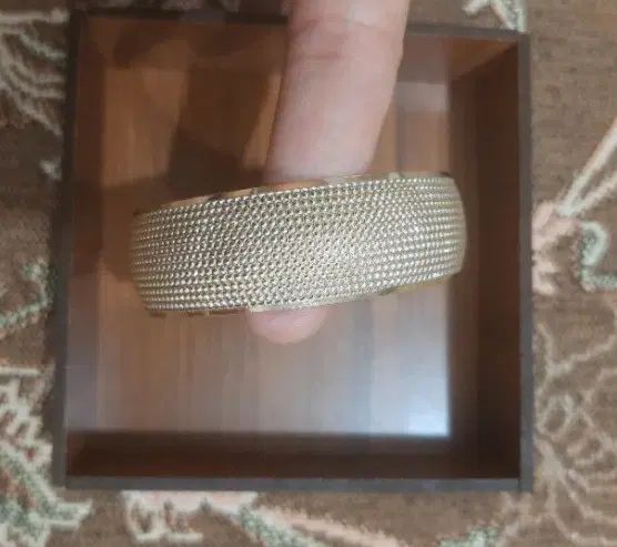 تعدادی النگو و تک پوش سایز یک   به قیمت تابلو|جواهرات|قیدار, |دیوار