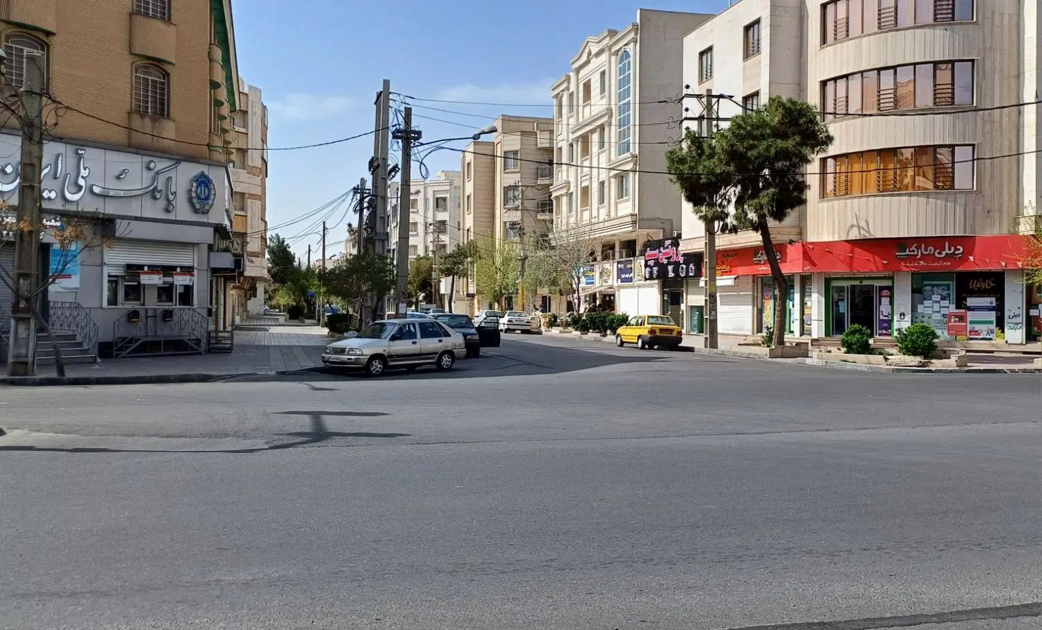 ۴۰متری تجاری فاز۴ مهرشهر چهارراه بانک ملی|اجارهٔ مغازه و غرفه|کرج, فاز ۴ مهرشهر|دیوار