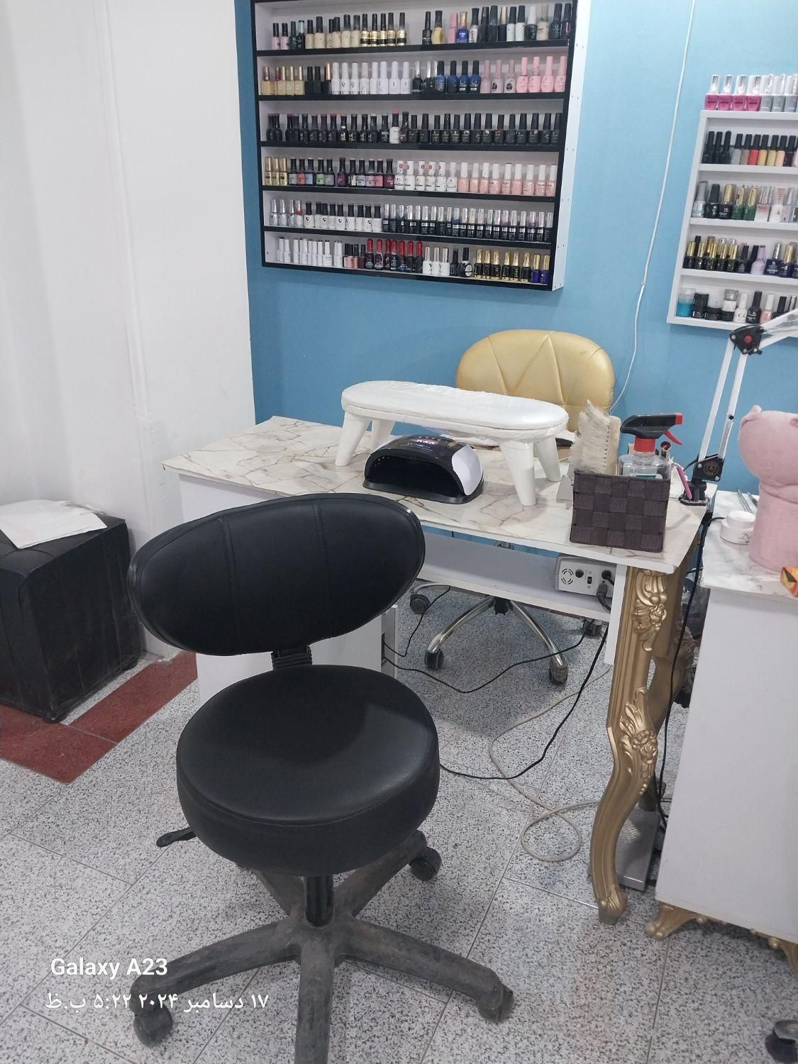 اجاره اتاق میز ناخن تخت مژه|اجارهٔ دفتر کار، اتاق اداری، مطب|تهران, سبلان (لشگر)|دیوار