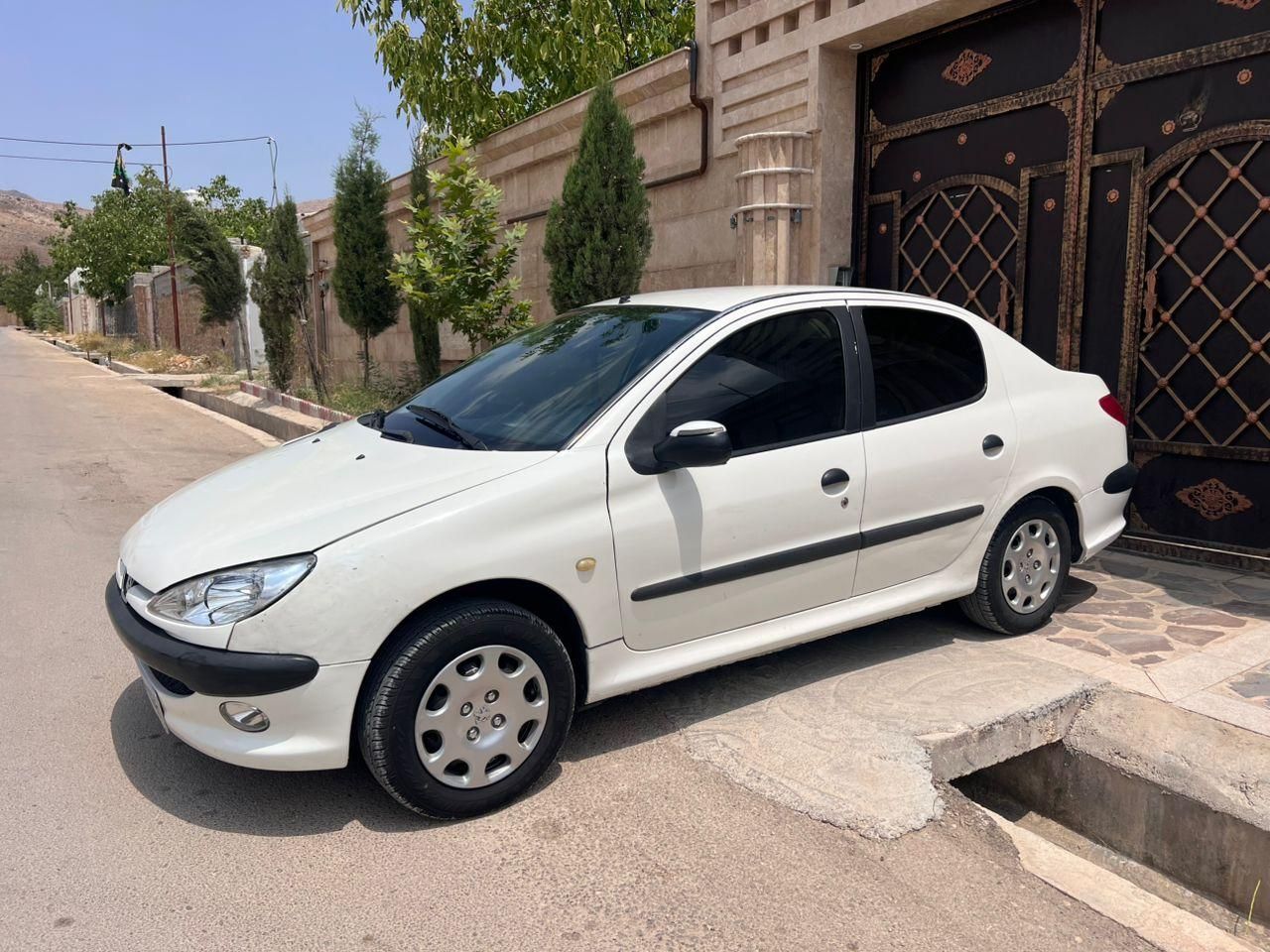 پژو 206 SD V8، مدل ۱۳۸۸|خودرو سواری و وانت|شیراز, شهرک قمشه|دیوار