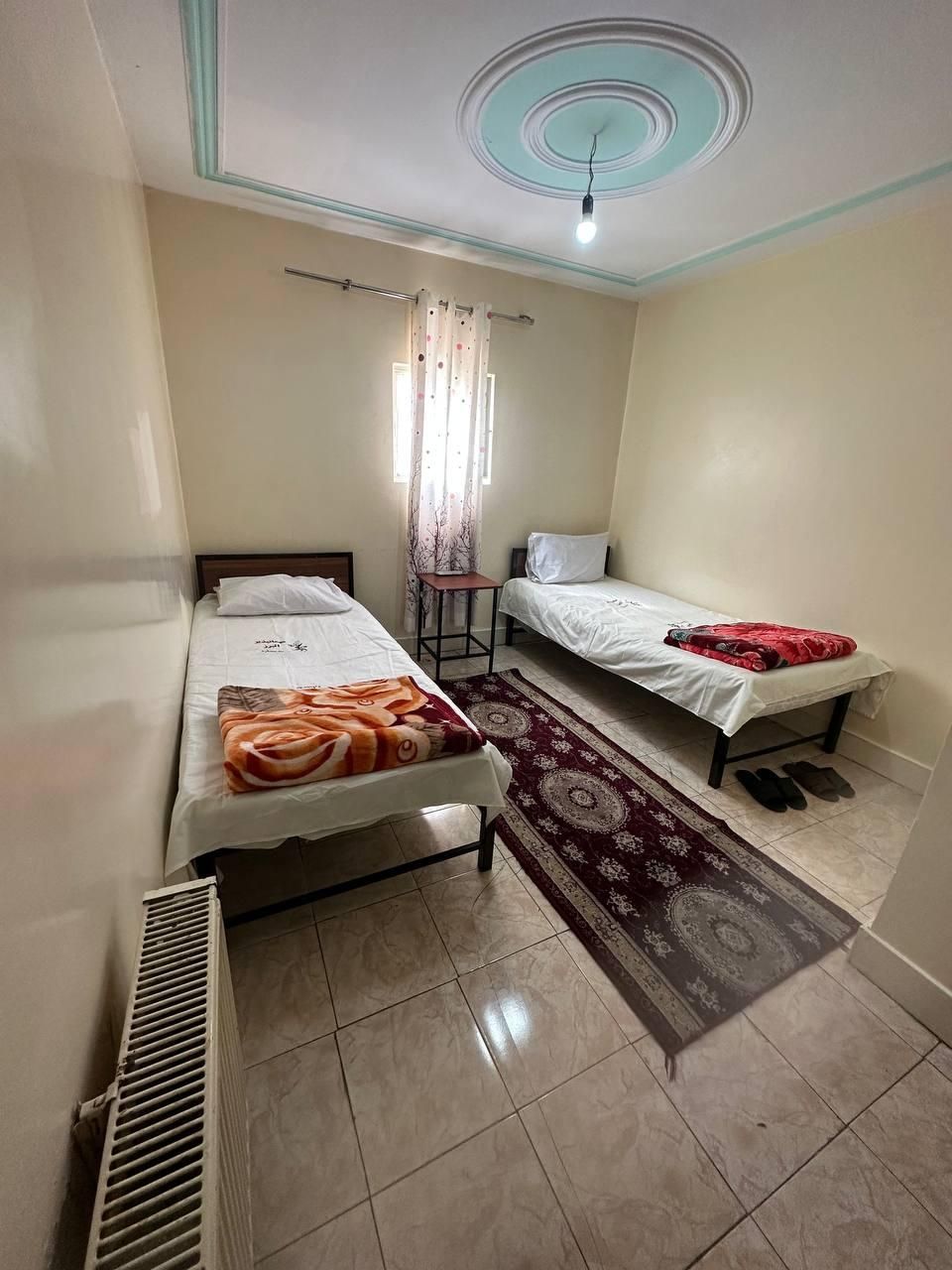 اجاره روزانه/هفتگی/ماهانه اتاق|اجارهٔ کوتاه‌مدت آپارتمان و سوئیت|کرج, اصفهانی‌ها|دیوار