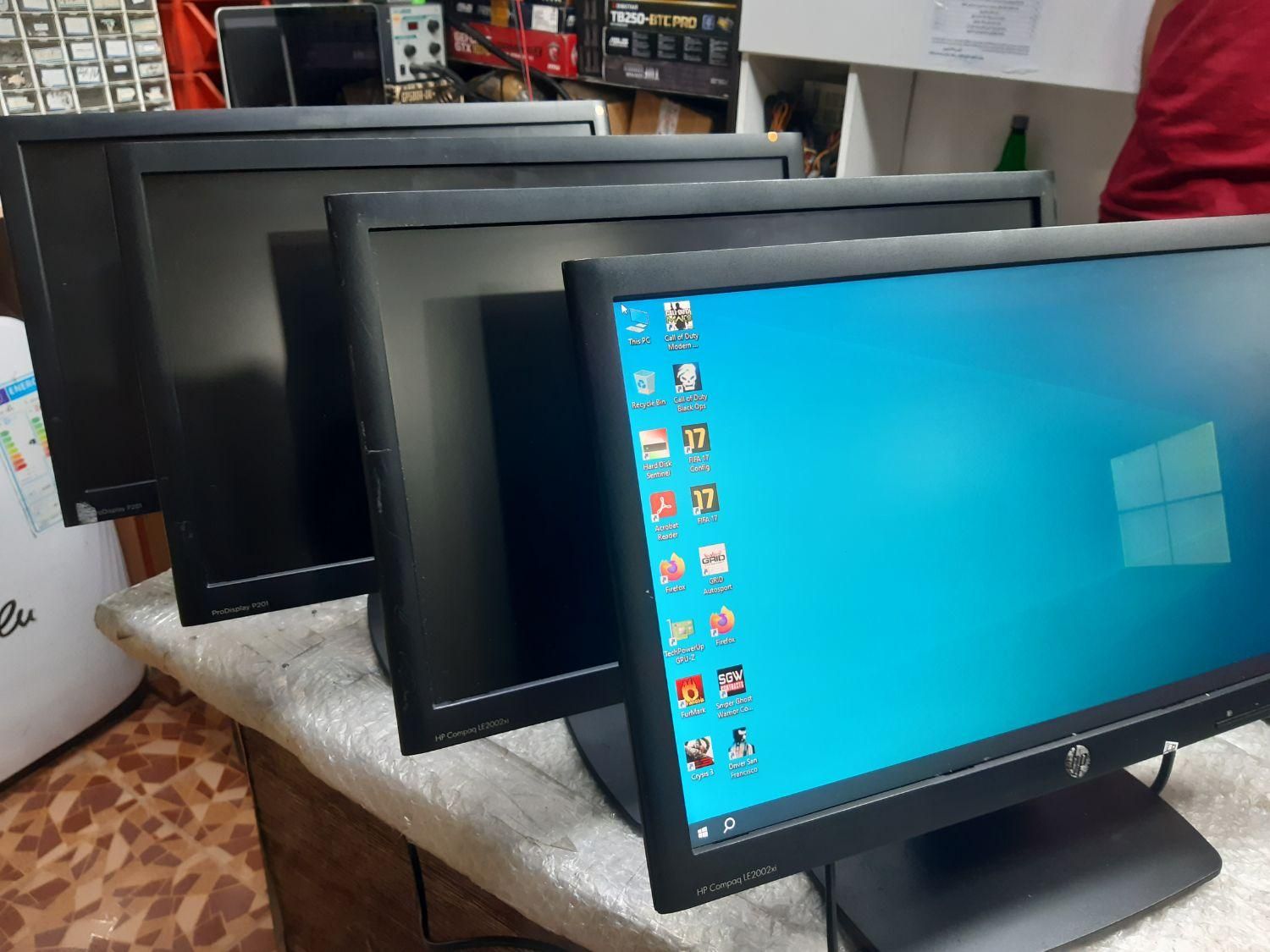 مانیتور LG 1530  (استوک برتر)|قطعات و لوازم جانبی رایانه|کرمانشاه, |دیوار