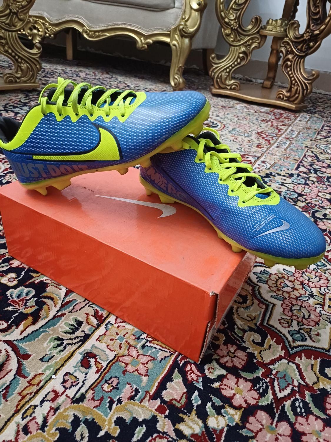 کتونی استوک سایز ۴۰|کیف، کفش، کمربند|اندیشه, اندیشه فاز ۱|دیوار