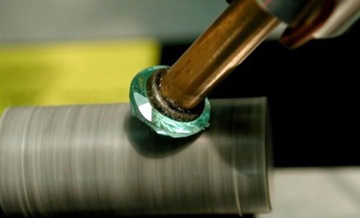 آموزش طلاسازی ، گوهرتراشی ، قلمزنی ، گوهرشناسی|خدمات آموزشی|بناب, |دیوار