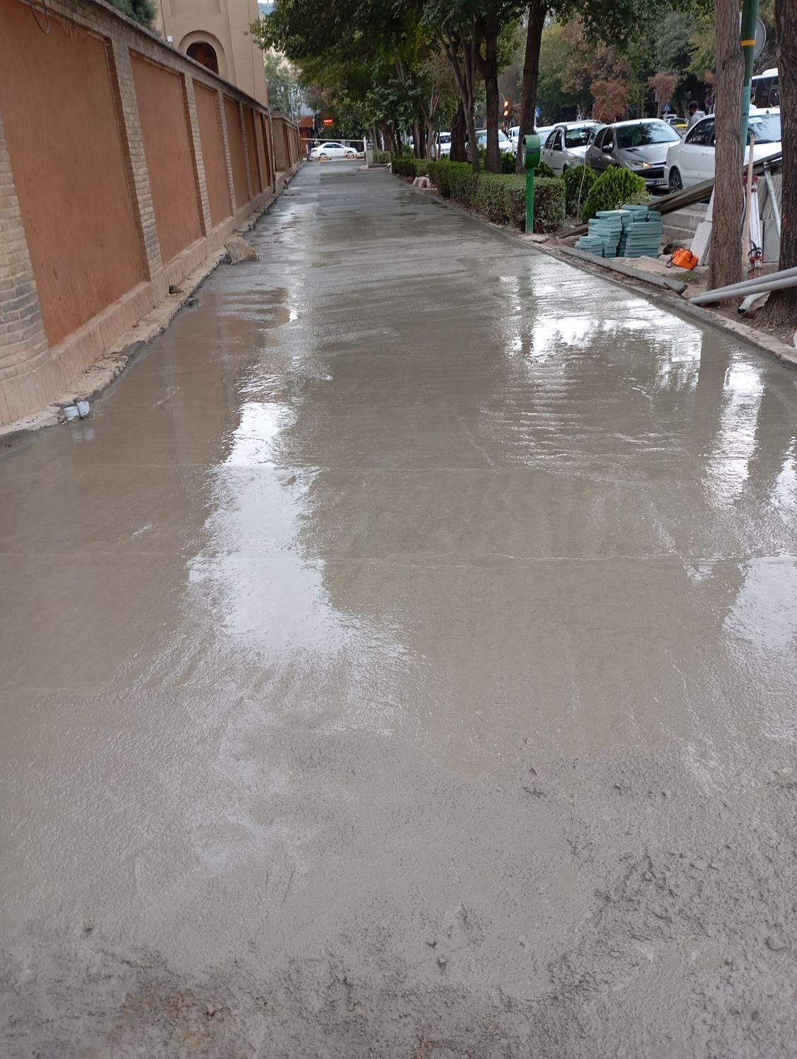 بتون ریزی با ماله برقی|خدمات پیشه و مهارت|خمینی‌شهر, |دیوار