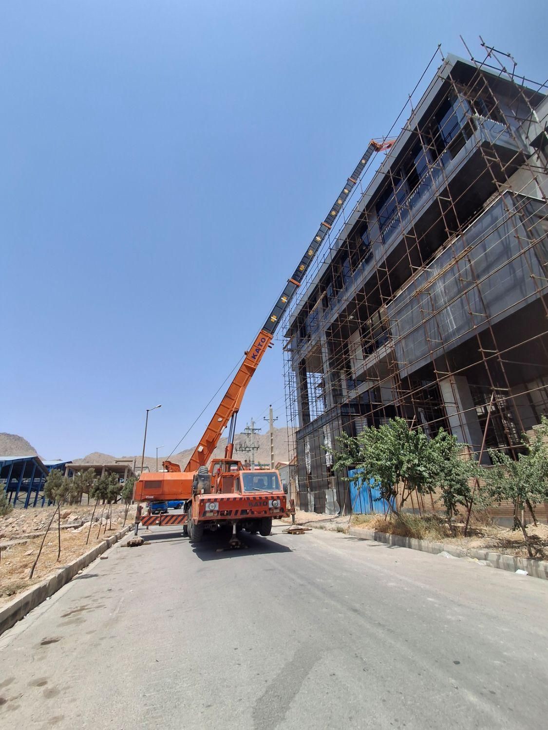 اجاره دهنده جرثقیل تناژ های مختلف ۲۰تن ۳۵تن ۱۲۰تن|خدمات حمل و نقل|کرج, مهرویلا جنوبی|دیوار