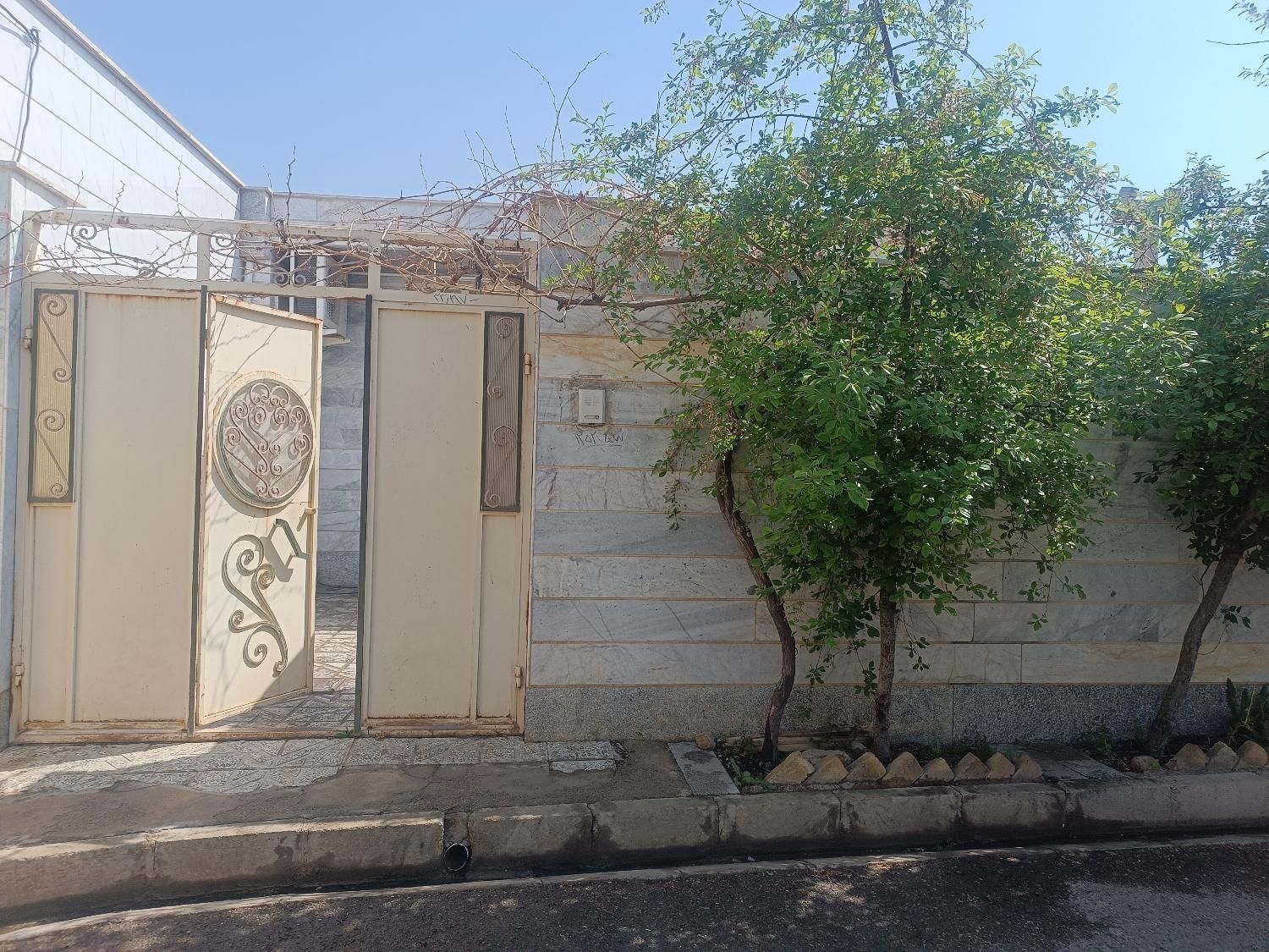 خانه ی ویلایی در شریف اباد|فروش خانه و ویلا|ابهر, |دیوار