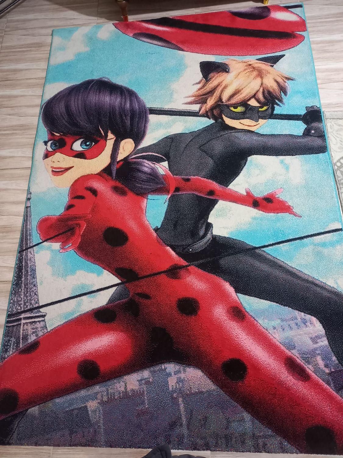 فرش شخصیت دختر کفش دوزکی  سالم|فرش|بومهن, |دیوار