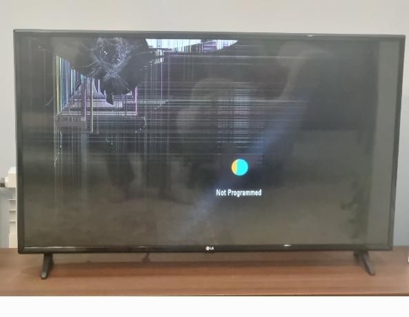 تلویزیون LG ۴۳ پنل شکسته|تلویزیون و پروژکتور|تهران, کوی فردوس|دیوار