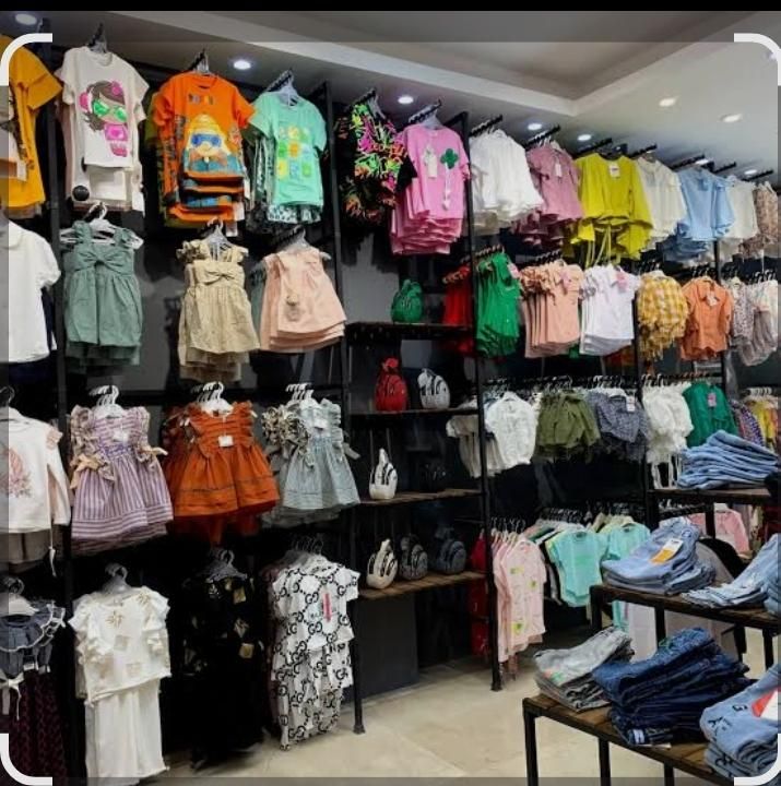 فروشنده خانم(پوشاک کودک و نوجوان ۸ الی ۱۶ میلیون)|استخدام بازاریابی و فروش|یاسوج, |دیوار