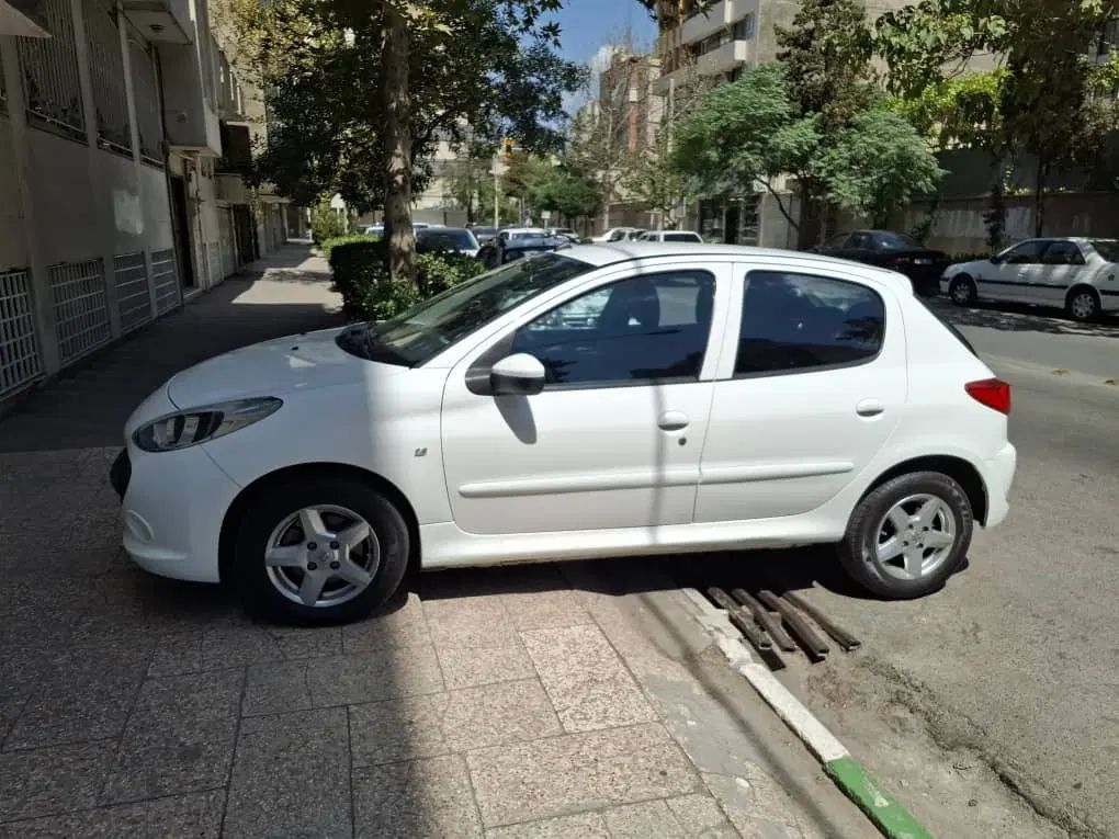 پژو 207i اتوماتیک، مدل ۱۳۹۷|خودرو سواری و وانت|مشهد, فلسطین|دیوار
