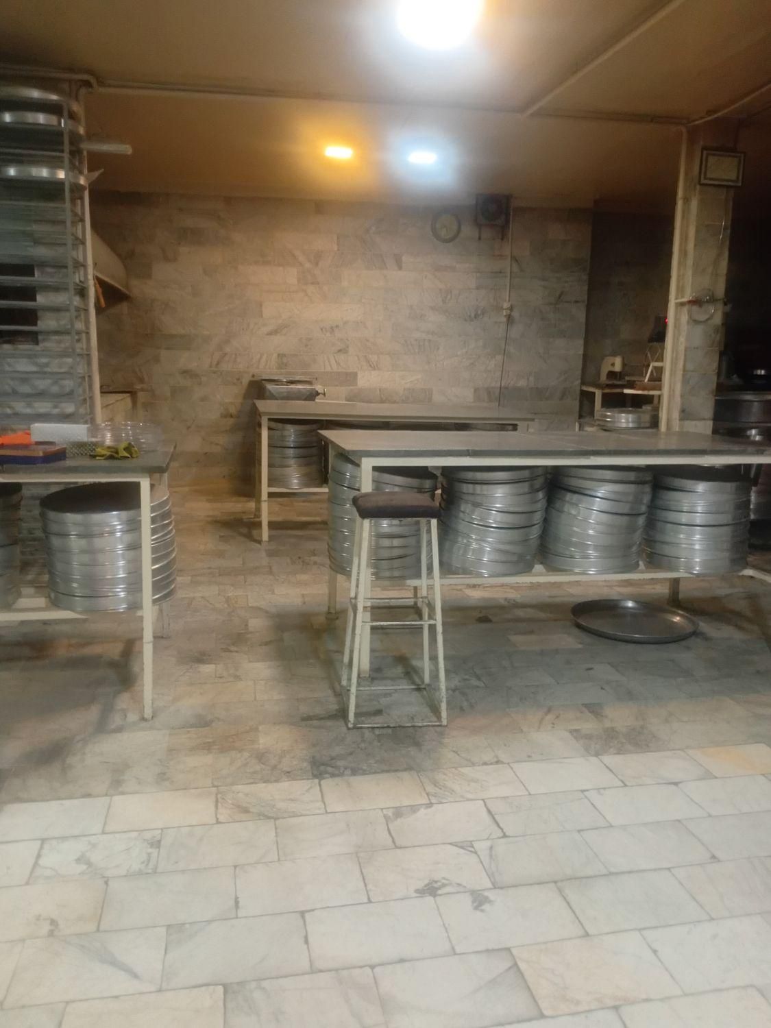 همکار خانم برای کارگاه قنادی|استخدام خدمات فروشگاه و رستوران|قزوین, |دیوار