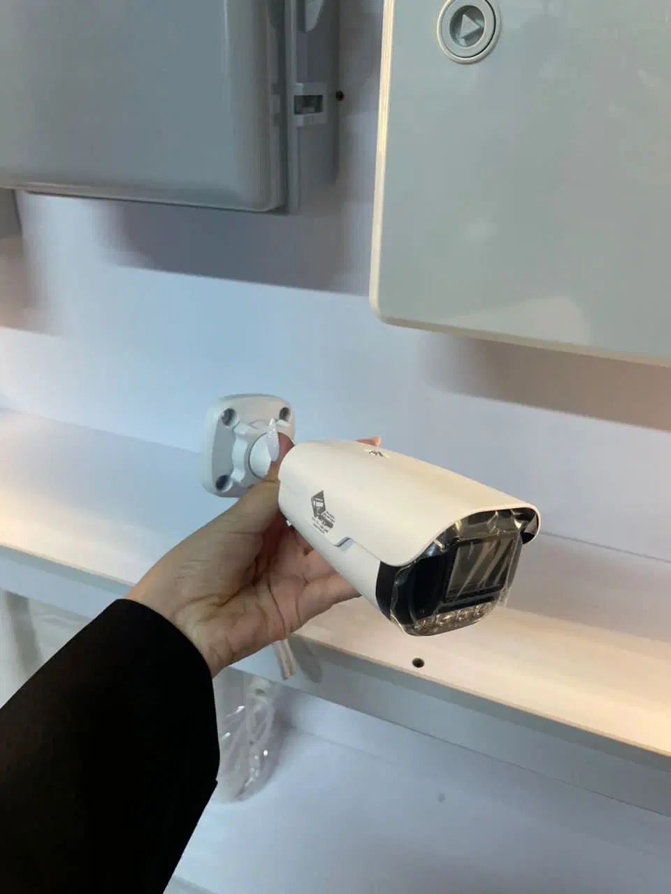 دوربین مداربسته 8mp گارانتی اصلی قیمت ۱،۲۰۰،۰۰۰ ت|دوربین مداربسته|گرگان, |دیوار