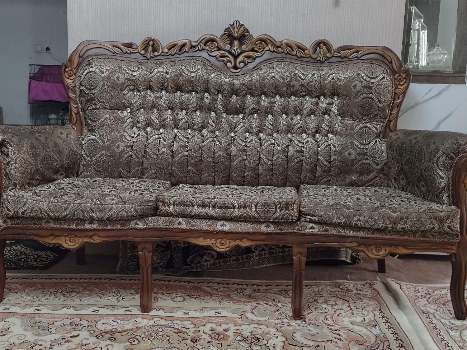 نه نفره قیمت  ۱۰ میلیون چوب راش  اصلی با میز بزرگ|مبلمان خانگی و میز عسلی|اصفهان, فردوان|دیوار