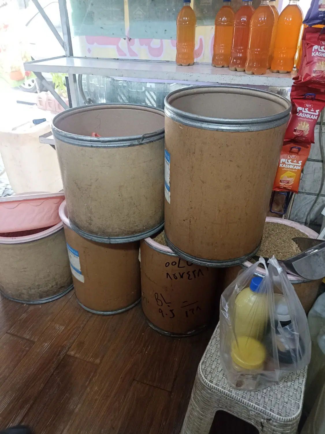 بشکه مقوایی مخصوص نگهداری حبوبات و برنج|ظروف نگهدارنده، پلاستیکی، یک‌بارمصرف|تهران, جنت‌آباد جنوبی|دیوار