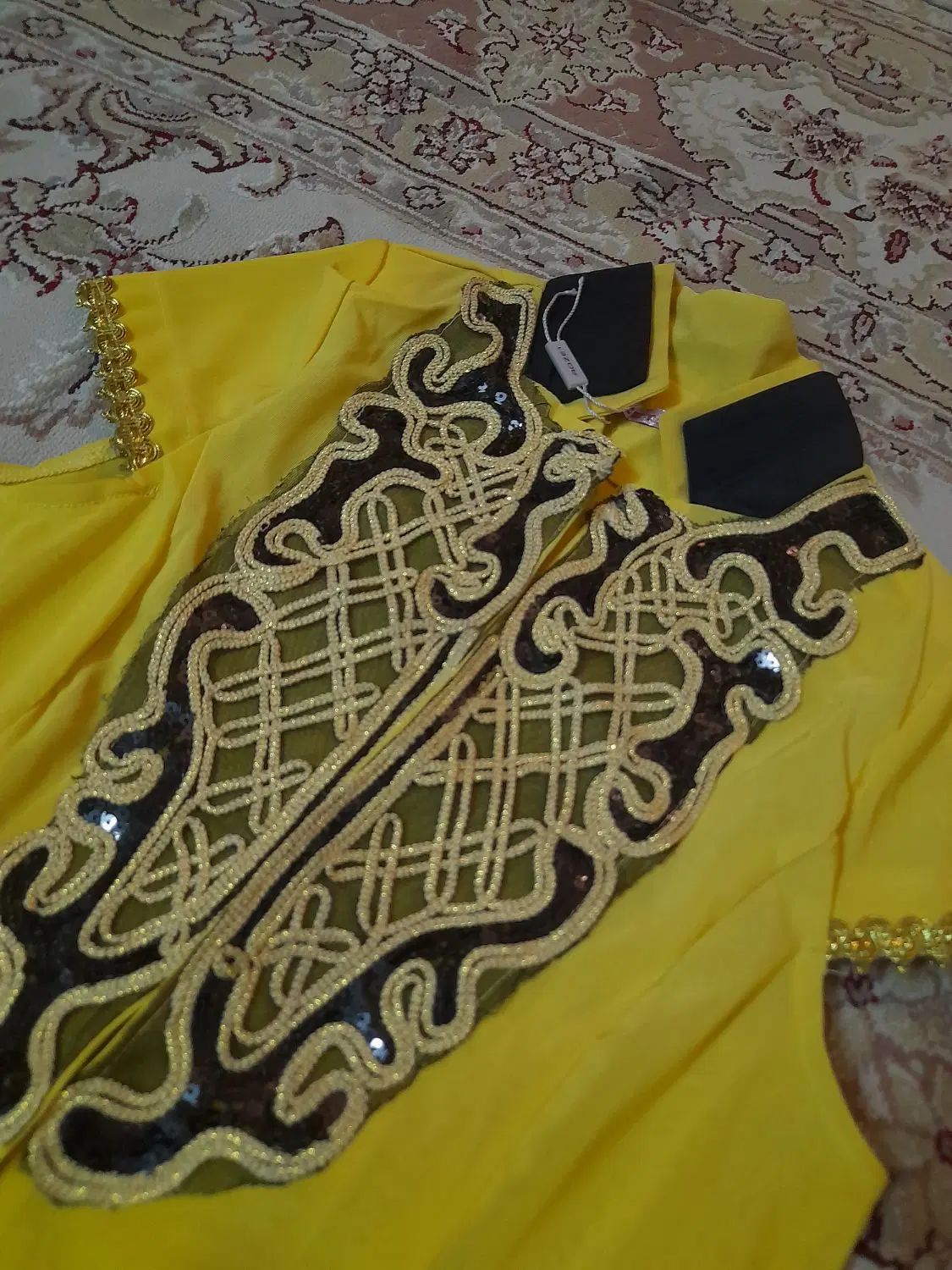 بلوز و تاب وکت حریر دخترونه نونو طرح سنتی ۶و۷ساله|کفش و لباس بچه|قم, زنبیل آباد|دیوار