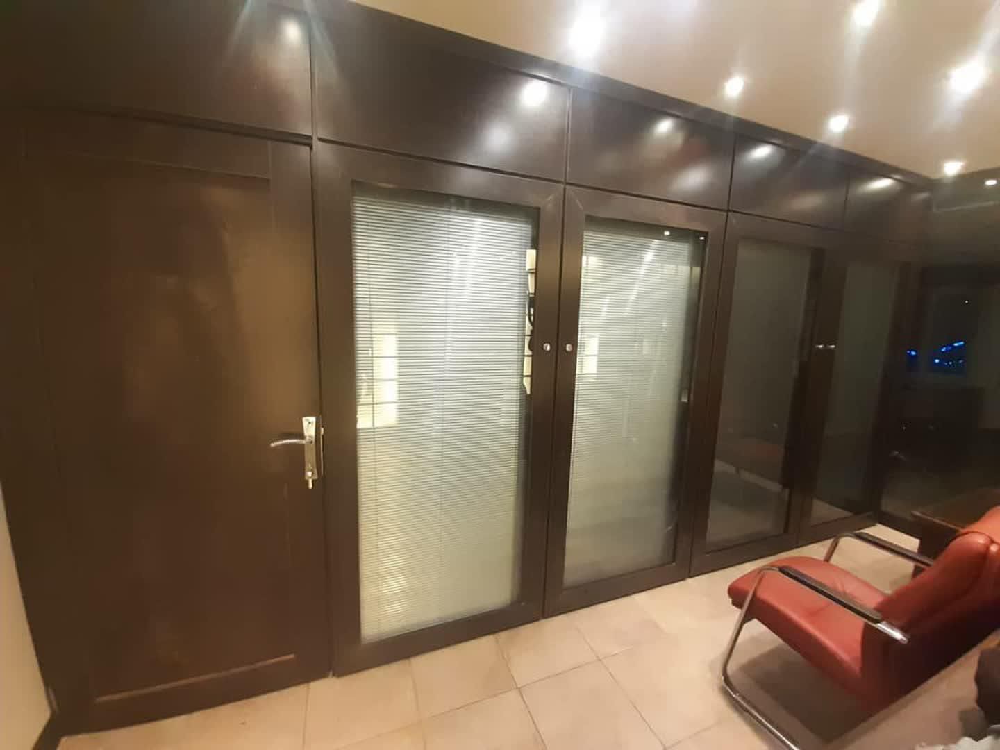 نصاب پارتیشن شیشه ای|مصالح و تجهیزات ساختمان|تهران, شهرک ولیعصر جنوبی|دیوار