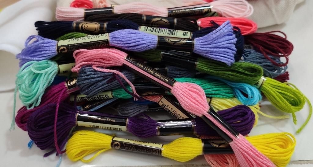 ابزار پانچ دوزی|لوازم خیاطی و بافتنی|رشت, فلسطین|دیوار