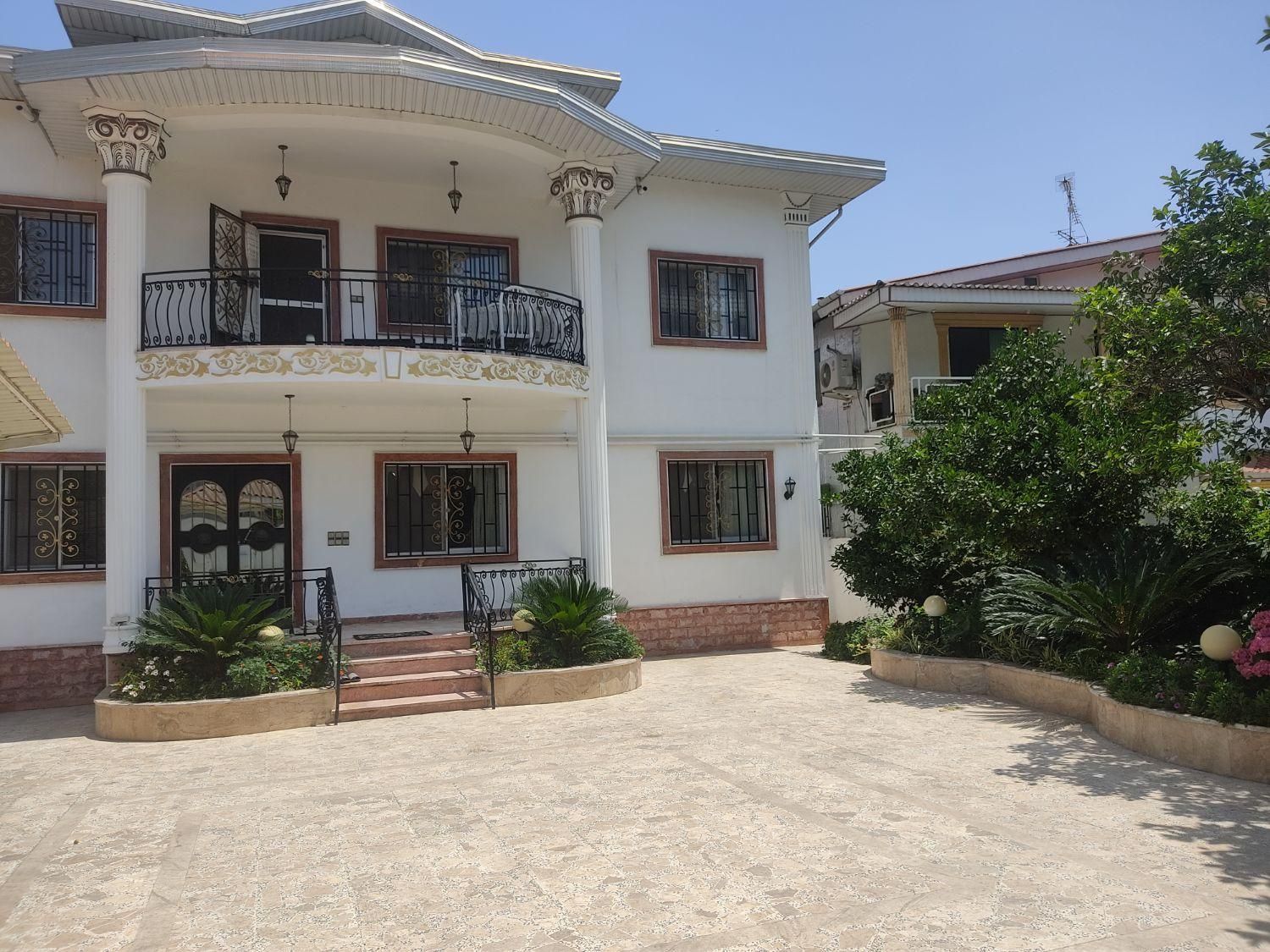 ویلادوخوابه فوقالعاده تمیزمرکزشهر ونزدیک به دریا|اجارهٔ کوتاهمدت ویلا و باغ|رامسر, |دیوار