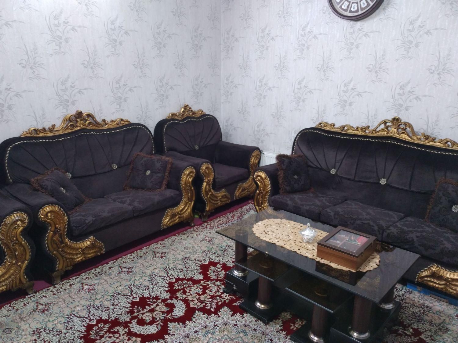 یک دست مبل هفت نفره|مبلمان خانگی و میز عسلی|تهران, خلیج فارس|دیوار